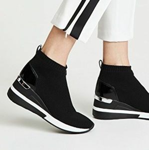 Micheal Micheal Kors Skyler knit bootie.